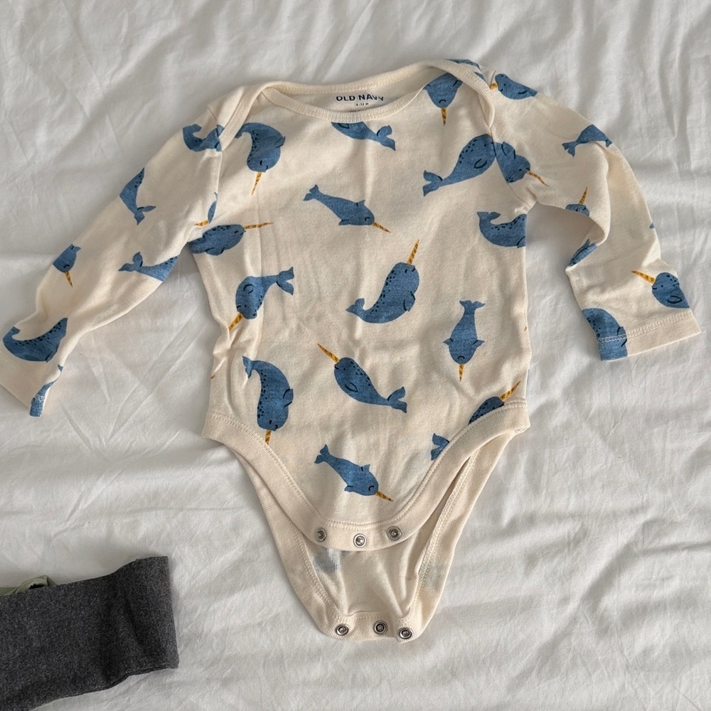 Kids Graphic T-Shirts Set - Blue, Green, Gray bundle size 6-9months - Picture 6 of 7